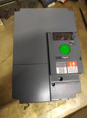 施耐德ATV310变频器11KW成色漂亮，功能包好无修。欢迎