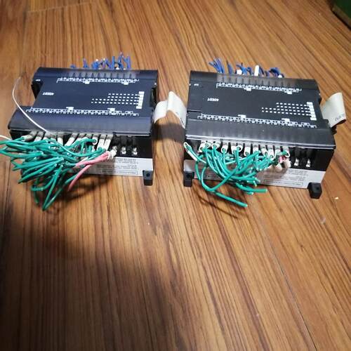 欧姆龙cp1w一40EDT，原装正品，拆机包好，九成新，两只
