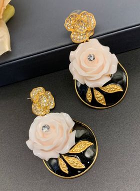 新款个性小众树叶山茶花项链法式