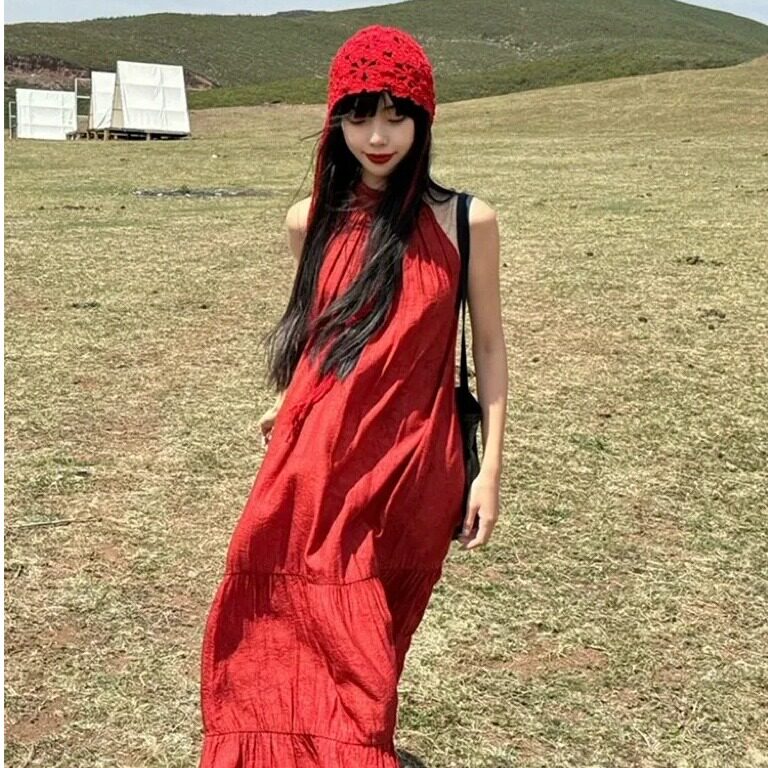 大草原沙漠西北拍照红裙穿搭新中连衣裙