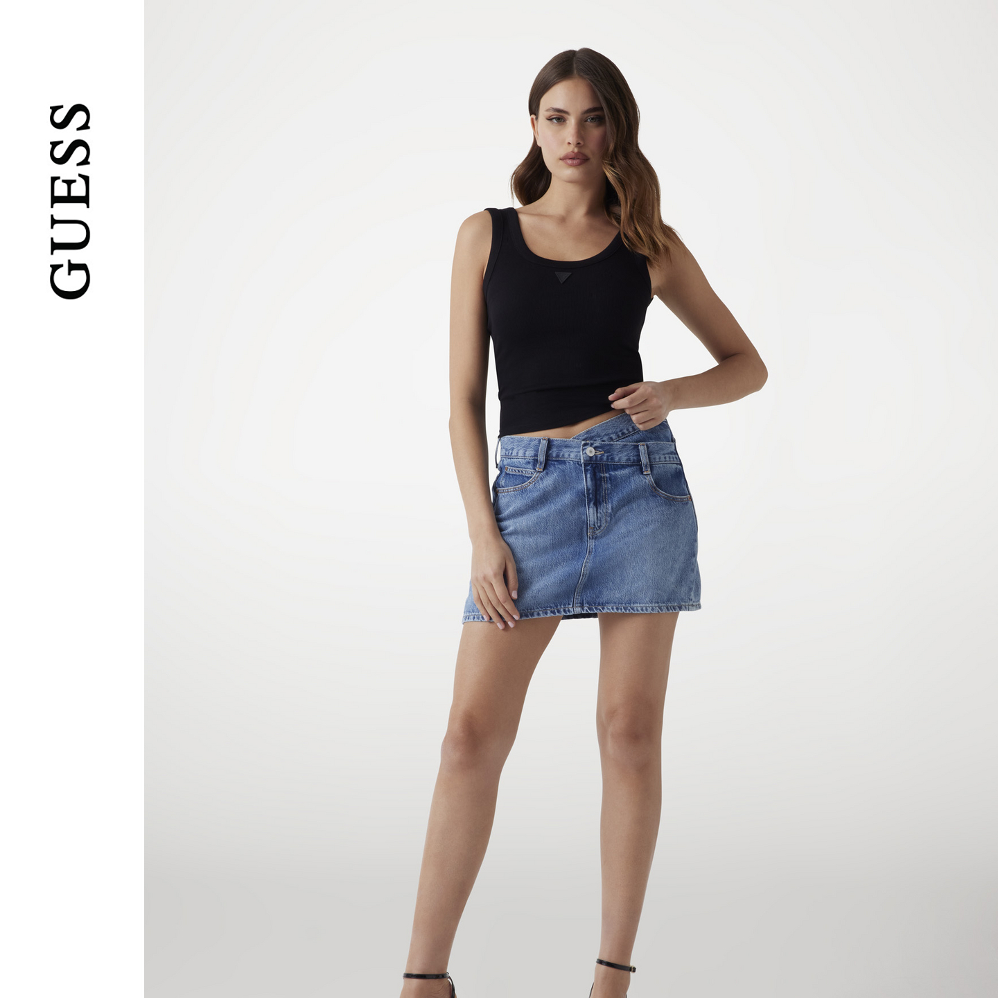 GUESS25年新款早秋女士浅蓝不规则高腰A字牛仔半身裙-W5YD1CD5QKB