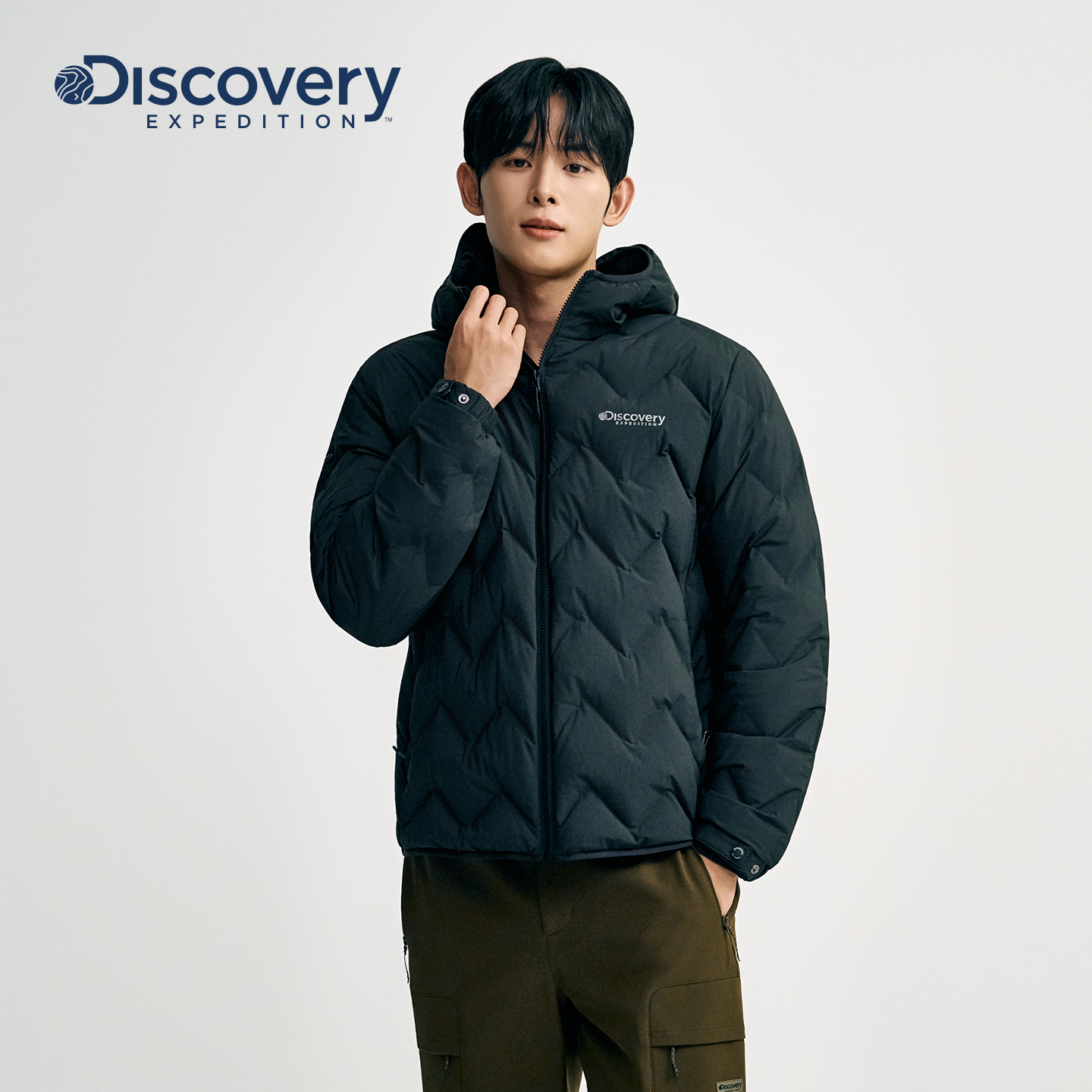 Discovery探索户外鹅绒羽绒服绗缝连帽防寒服保暖外套男25冬新款