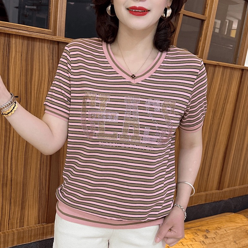 妈妈装洋气V领条纹短袖2025夏新品中老年女装百搭休闲薄款T恤上衣