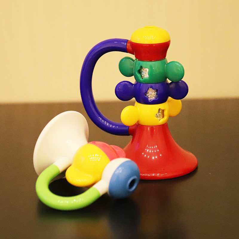 toyroyal日本皇室婴儿摇铃0-1岁小喇叭吹响新生宝宝手抓摇铃玩具