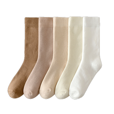 搭配鲨鱼裤的袜子女中筒袜