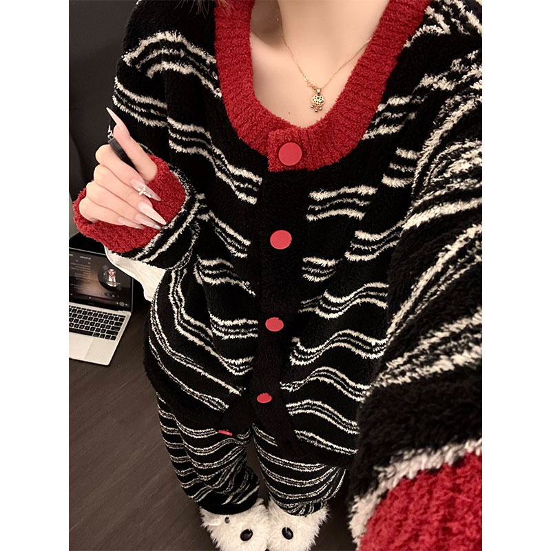 复古条纹撞色休闲针织半边绒睡衣