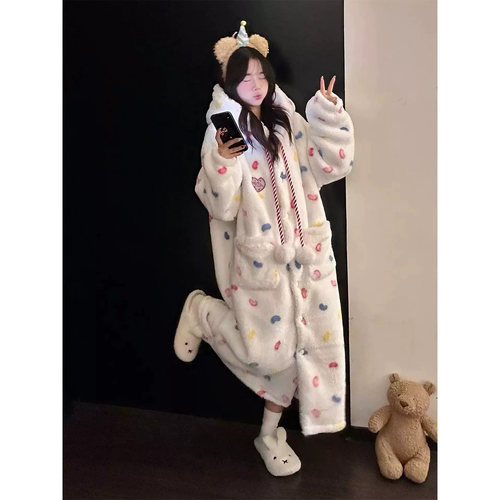 可爱风卡通珊瑚绒睡袍家居服浴袍