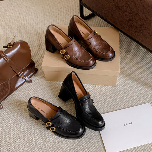 复古圆头深口皮带扣套脚单鞋羊皮