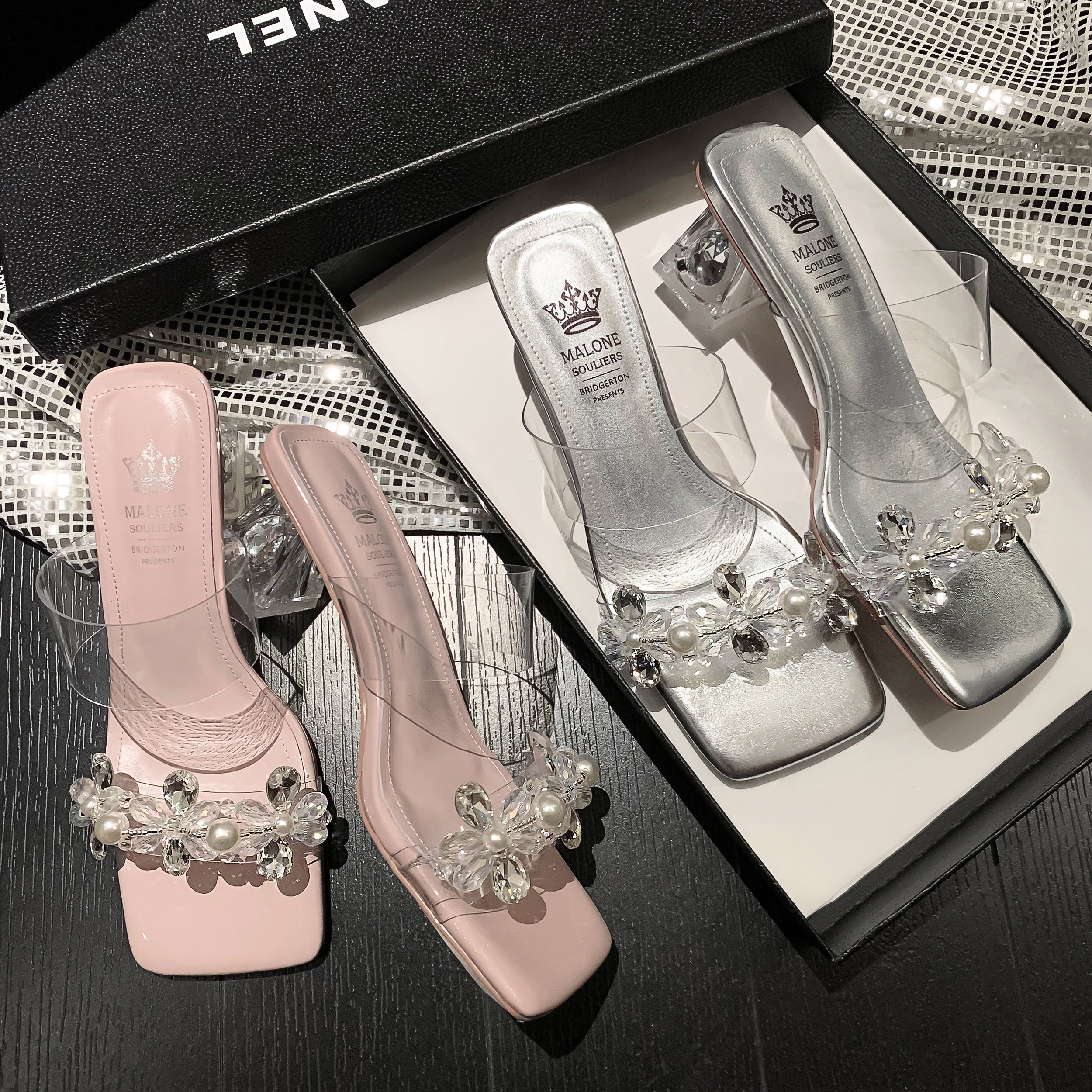 圆圆妈2026夏季水钻珍珠透明中跟一字拖外穿气质牛皮垫凉拖女鞋子