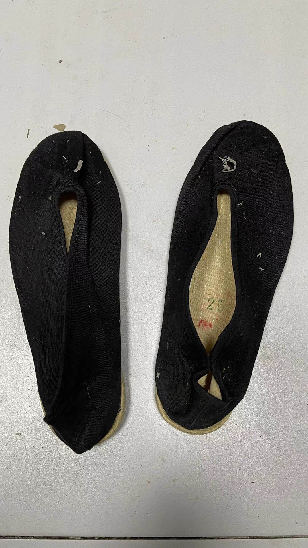 正品库存老式65式布鞋剪刀口老兵3520帆布黑色防滑耐磨,户外/登山/野营/旅行用品,解放鞋/回力鞋/帆布鞋,淘宝优惠券,粉丝福利购,淘宝优惠卷