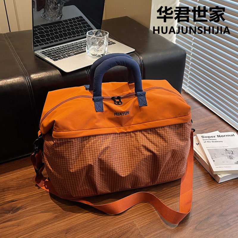 华君世家新款时尚斜跨包好手感