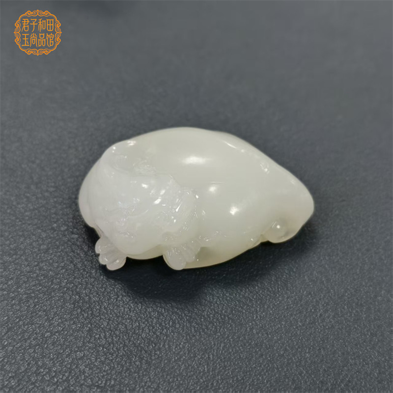 [羊脂玉貔貅吊坠]天然新疆和田玉且末料玉石吊坠男女款回头貔貅