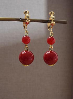 红色珍珠耳夹无耳洞女新款高级感耳饰原创秋冬气质18K过年耳环女