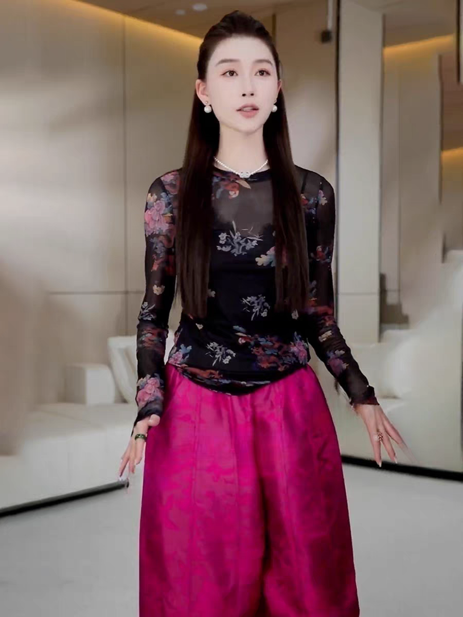 欧货别致国风印花圆领长袖T恤女早秋设计感渲染百搭气质显瘦上衣