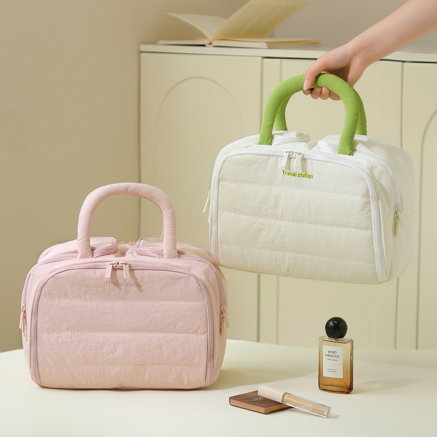 旅行必备用品旅游神器化妆包大容量化妆刷包手提洗漱包高端化妆袋