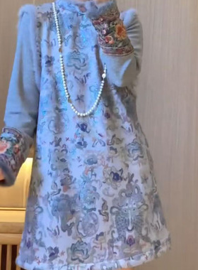 新中式打底衫+马甲裙套装女2025年冬季新年款锦鲤国风气质两件套