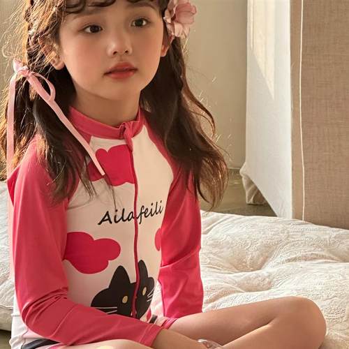 Ailanfeili新款儿童泳衣撞色防晒平角连体女宝显白长袖卡通游泳衣