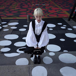 山本暗黑系设计感小众衬衫女2023春季高级感百搭宽松泡泡袖衬衣女