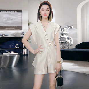 夏装搭配一整套减龄时尚轻奢气质套装女收腰显瘦上衣短裤两件套潮