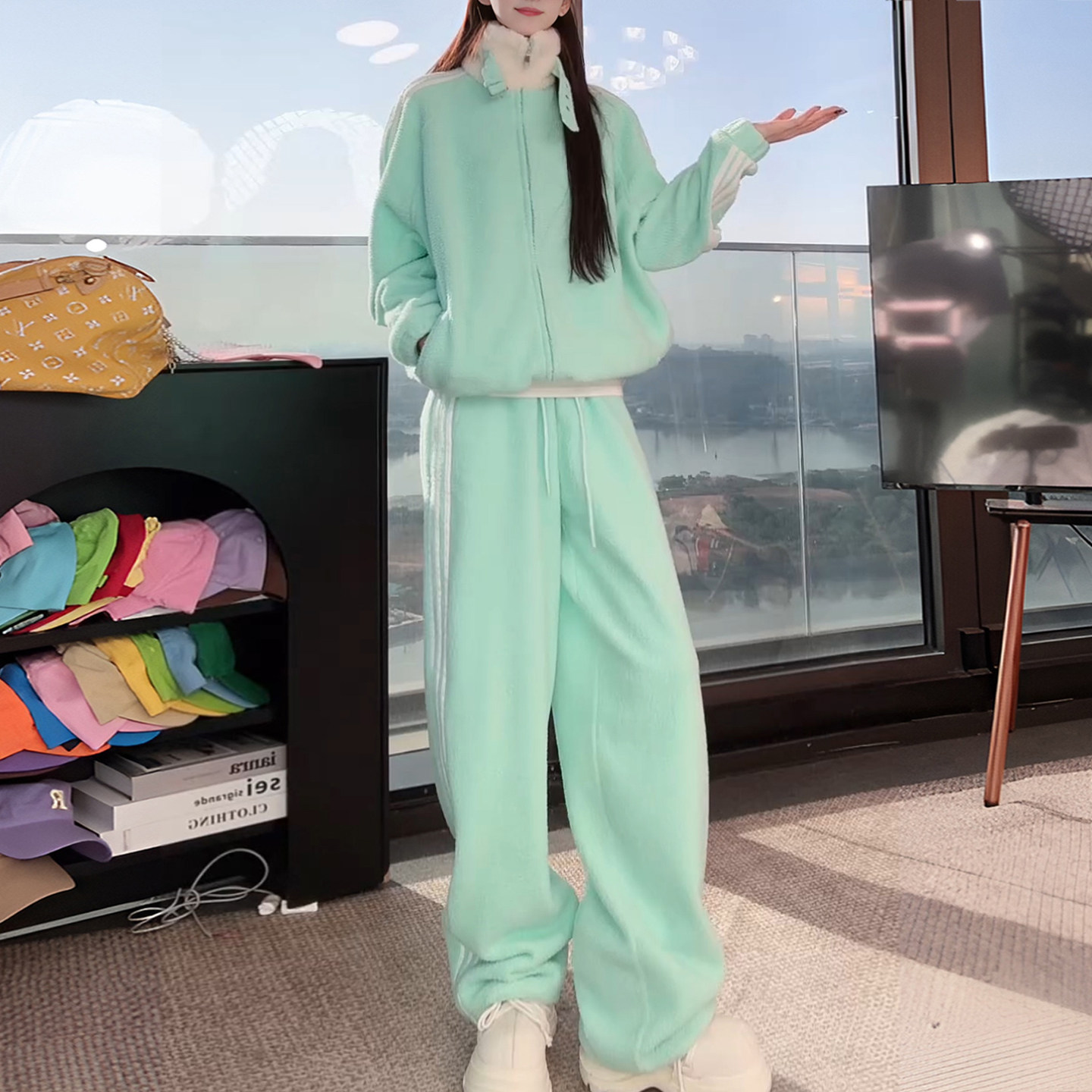 摇粒绒三条杠外套休闲裤两件套