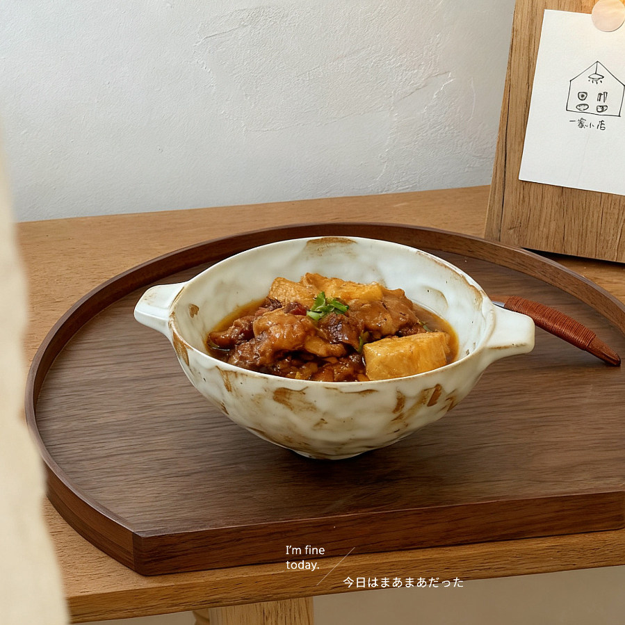 一家小店 像酸奶一样的面碗 一人食的小汤碗