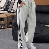白灰色
