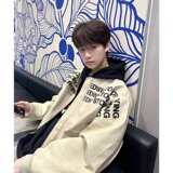 卡其色