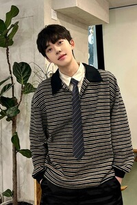 【81】5两件条纹polo衫卫衣男领带衬衫领外套A079-WY332-P70图片