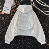 灰色
