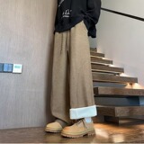 卡其色