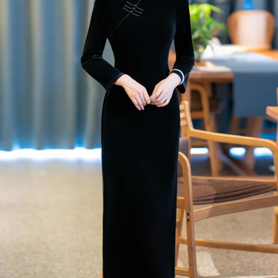 秋冬日常连衣裙高端气质年轻款