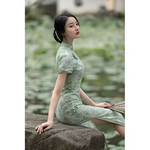 高级感旗袍2025春夏连衣裙小个子气质小众小清新长款长袖绿色国风