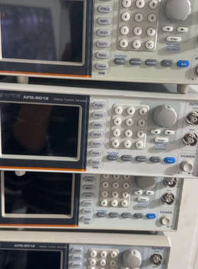 AFG-2012 任意波形函数实物拍摄成-议