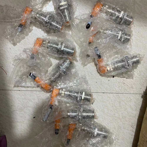 德国原装易福门IIS226有3个，IGS232有11个成色看