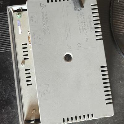 库存全新原装触摸屏smart 700 IE 型号:6AV6 6需询价