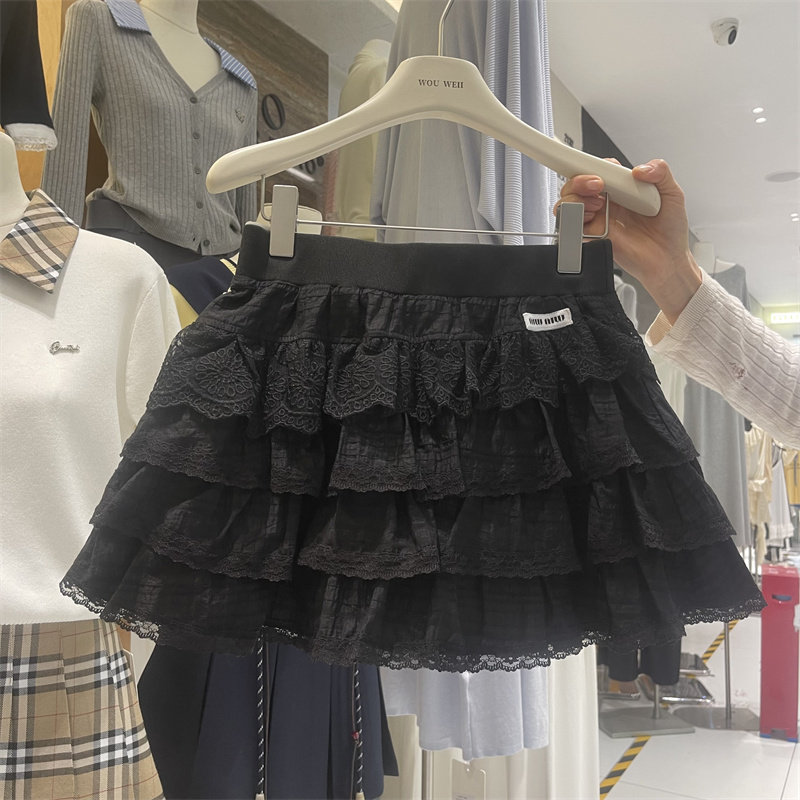 黑色百搭显瘦休闲半身短裙女2026年春夏新款时尚辣妹蕾丝蛋糕裙