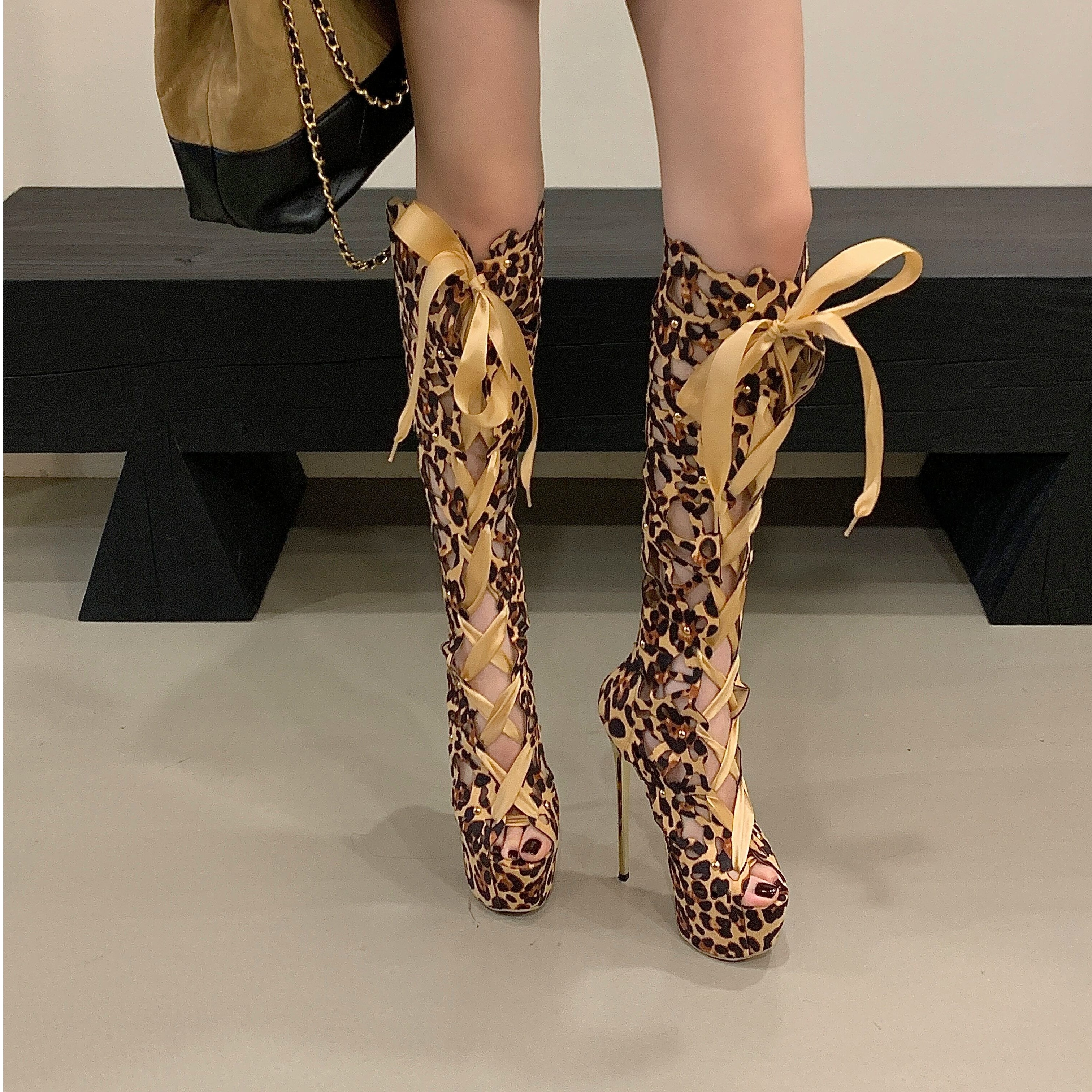 新款外贸欧美性感长靴T台豹纹系带17厘米高跟鱼嘴镂空高筒凉靴女