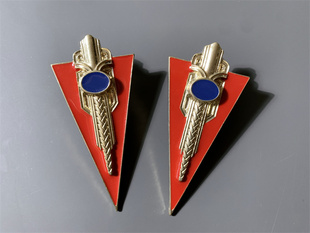 瑕疵清仓 Vintage倒三角宝剑造型个性夸张复古暗红色珐琅耳钉耳环
