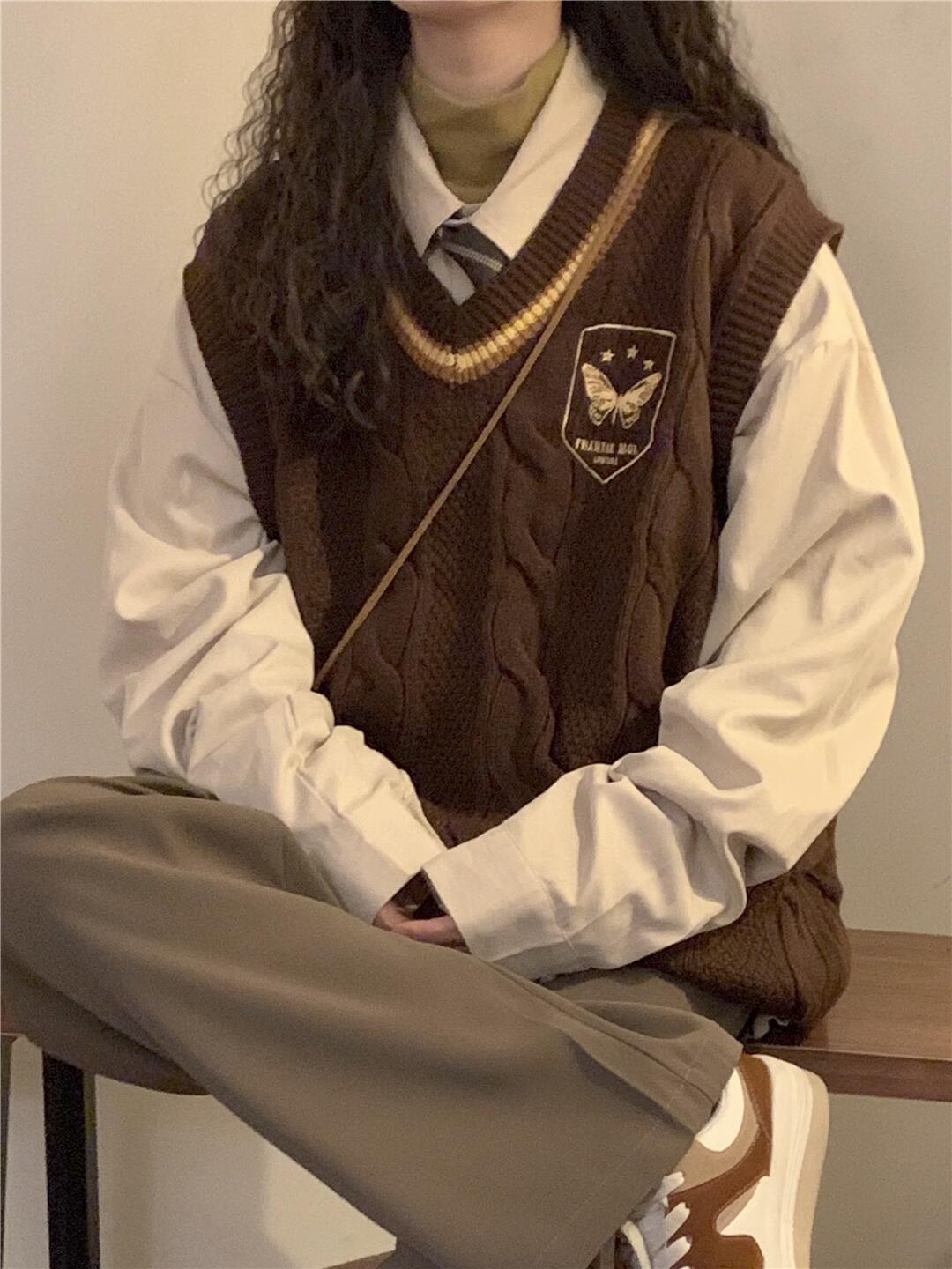 学院风毛衣外穿时尚长袖衬衫