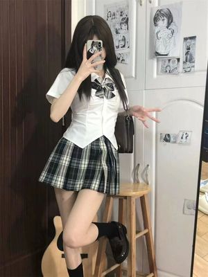 辣妹学姐修身短袖白色衬衫女