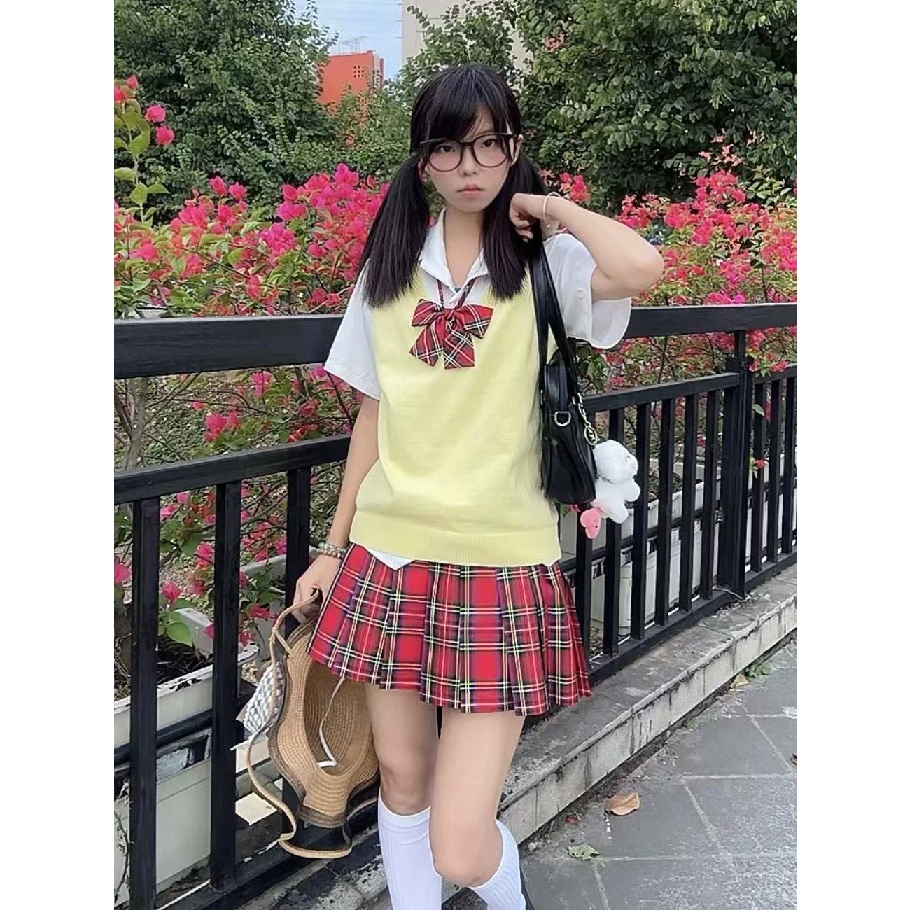 原创JK制服早秋款V领马甲针织衫黄色背心学院风百搭格裙正版套装