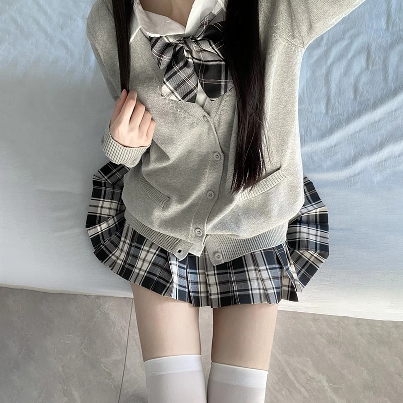 jk制服全套夏季学院风基础衬衫显瘦学院风校供感旧报纸格子百褶裙