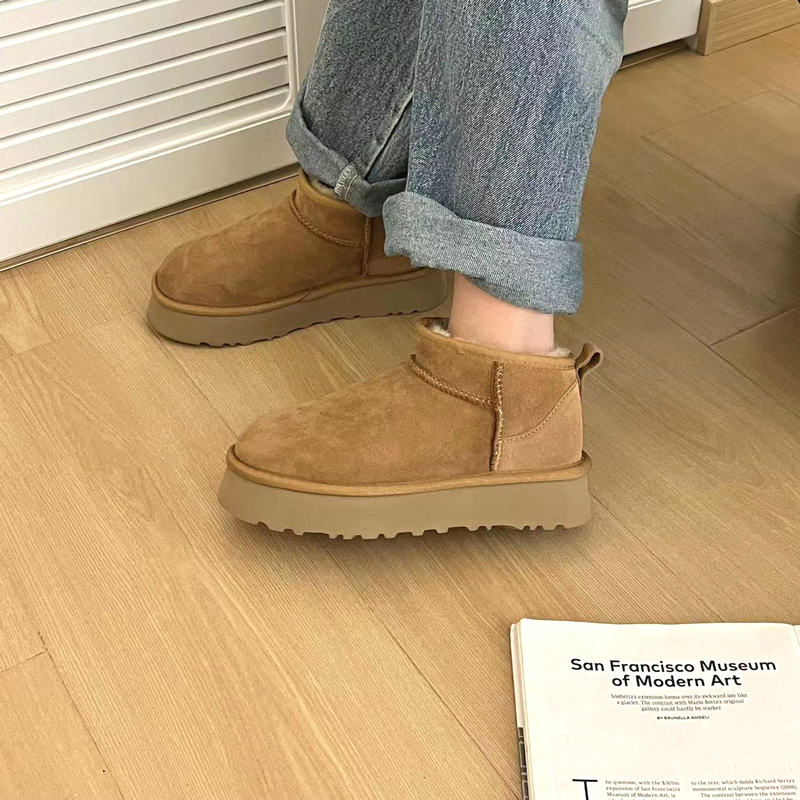 周冬雨秋冬羊皮毛一体增高短靴