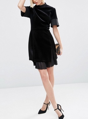 22年春季欧单秋冬加厚丝天鹅绒假两件立领短袖黑色百褶通勤连衣裙