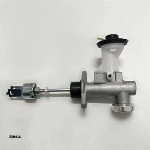 丰田陆地巡洋舰LC80离合器总泵