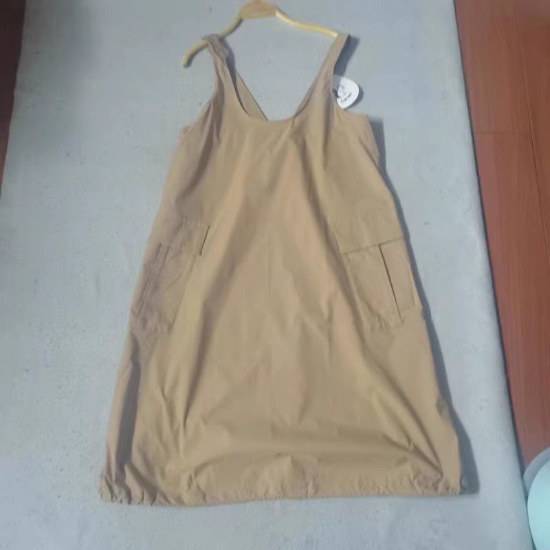 高品质贵牌日单清仓处理包邮初秋女装 青春休闲灯笼背带连衣裙