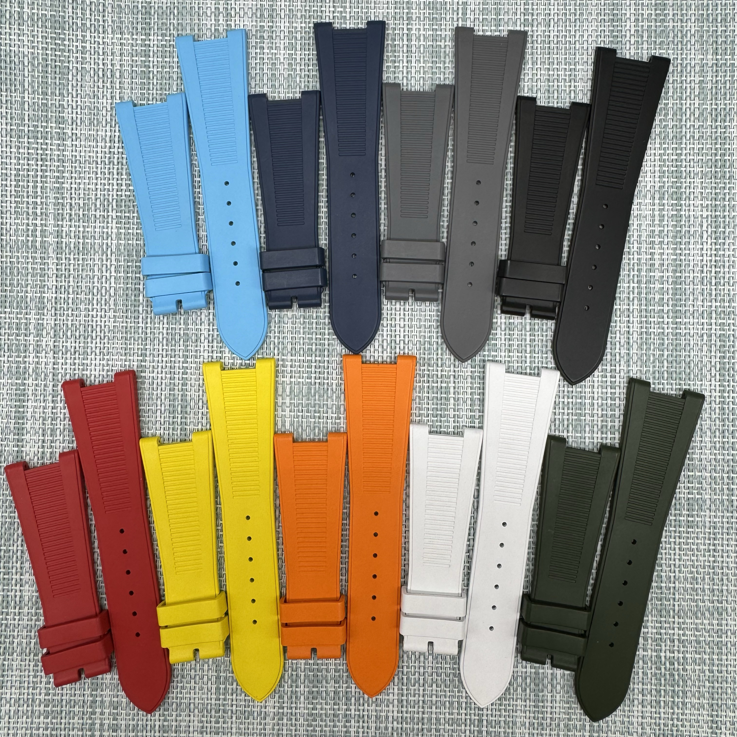 适用PP百达翡丽优雅手表带胶带氟胶带鹦鹉螺表带短款女5712 5711