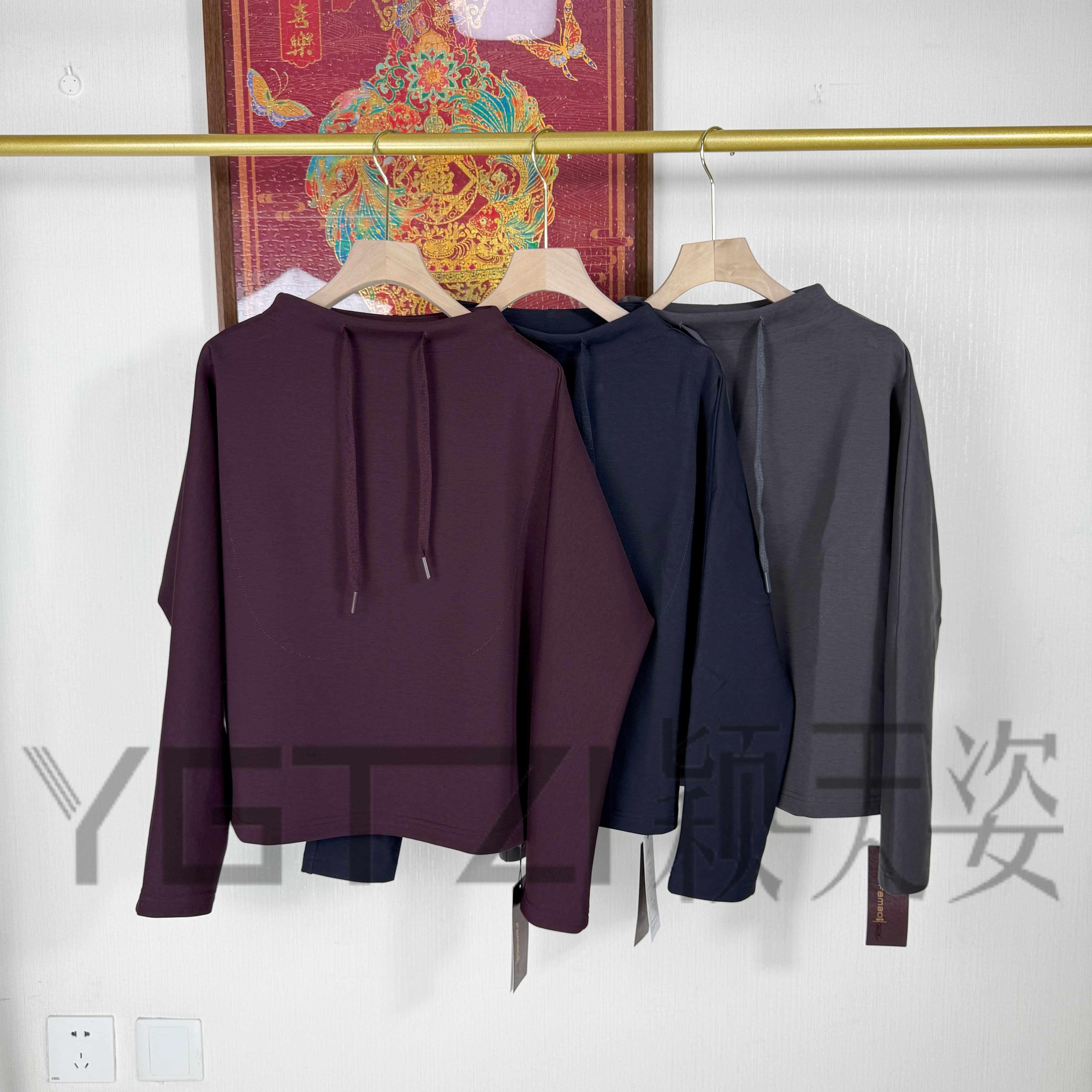 菲玛掂2025秋装新款时尚卫衣