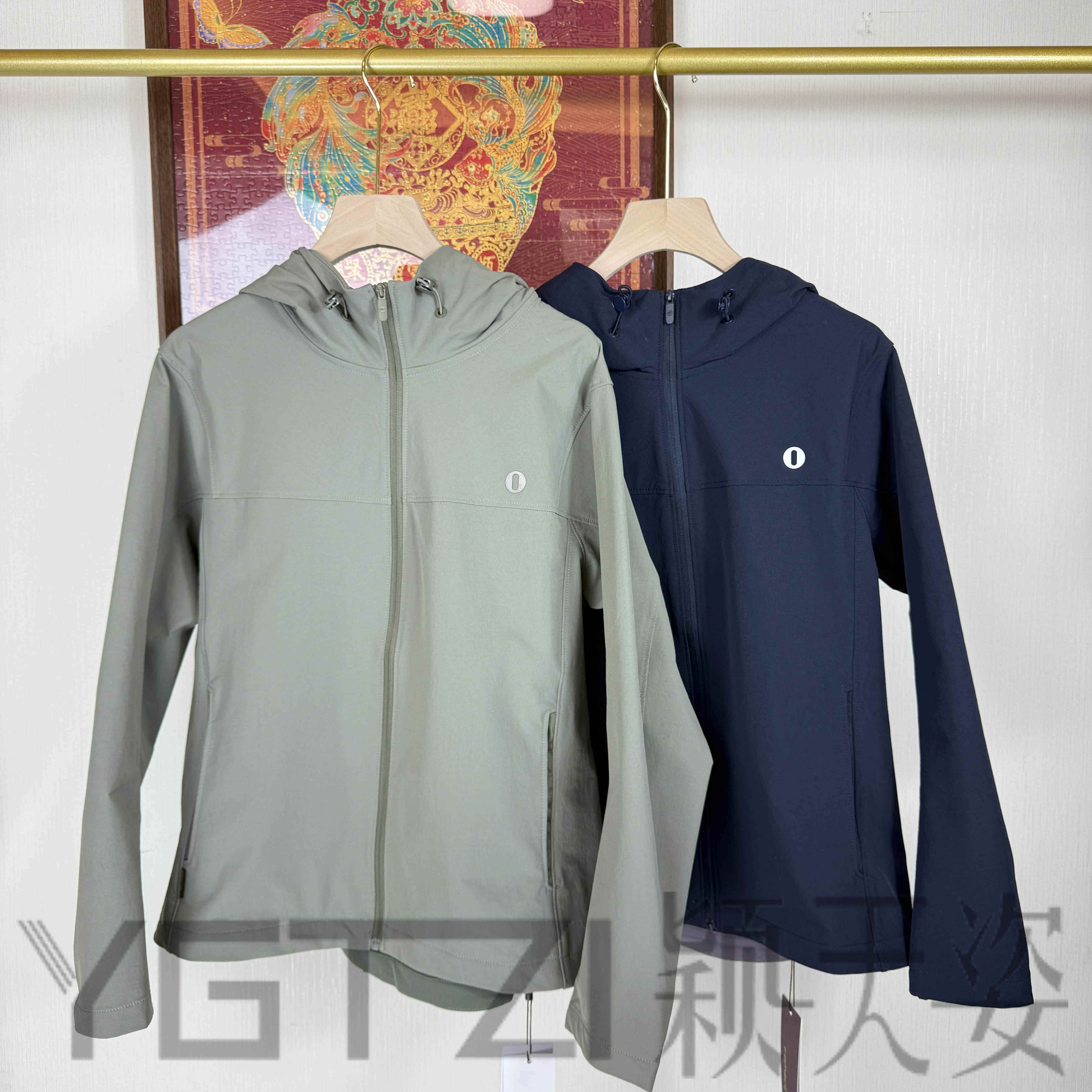 菲玛掂2025春季新款连帽外套