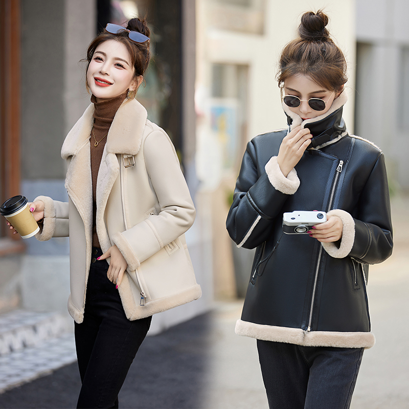 皮毛一体羊羔毛外套女秋冬季2024新款高级感显瘦海宁加绒皮衣棉服